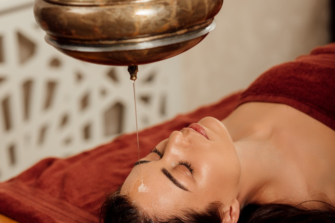 Herbal Heal Ayurveda Sydney-Dhara- Ayurvedic Relaxation Therapies-list of ayurvedic treatments